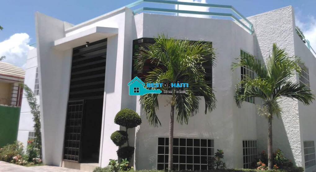 2 Bedrooms Apartment with Pool for Rent in Vivy Mitchell, Petion-Ville