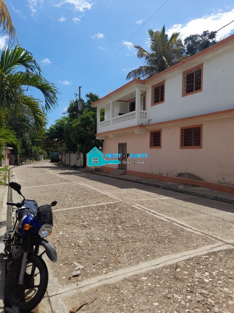 Nice House for Sale in Jacmel, Haiti - 5 Beds, 4 Beds - Safe & Paved Area