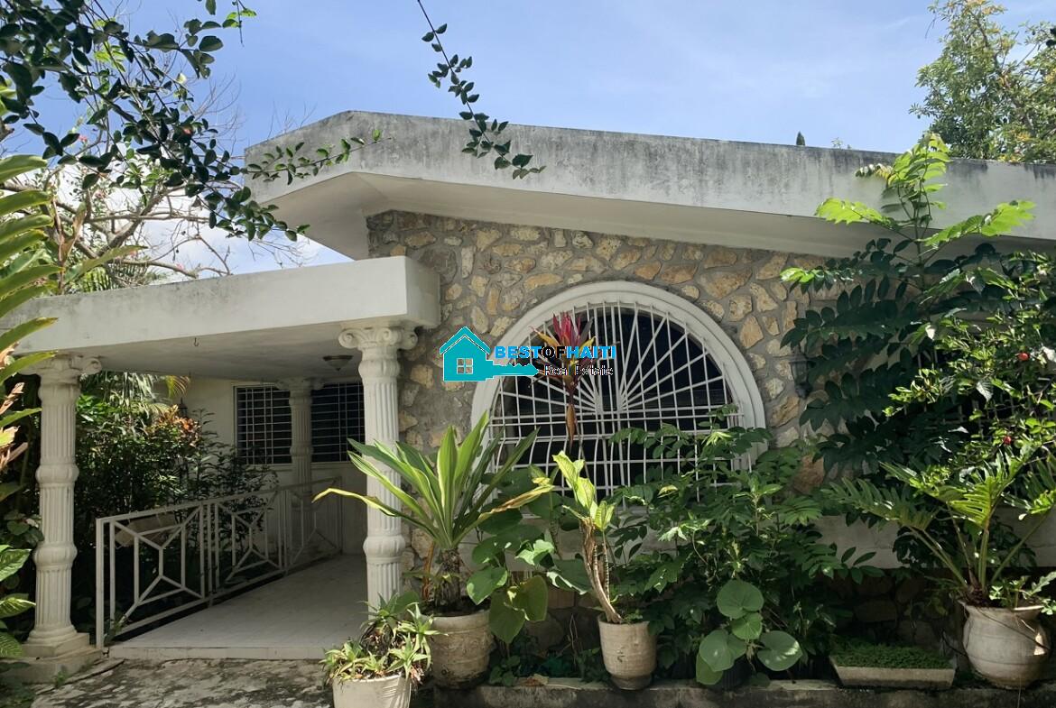 Cheap House for Sale in Thomassin 32, Petion-Ville, Haiti - Private Area