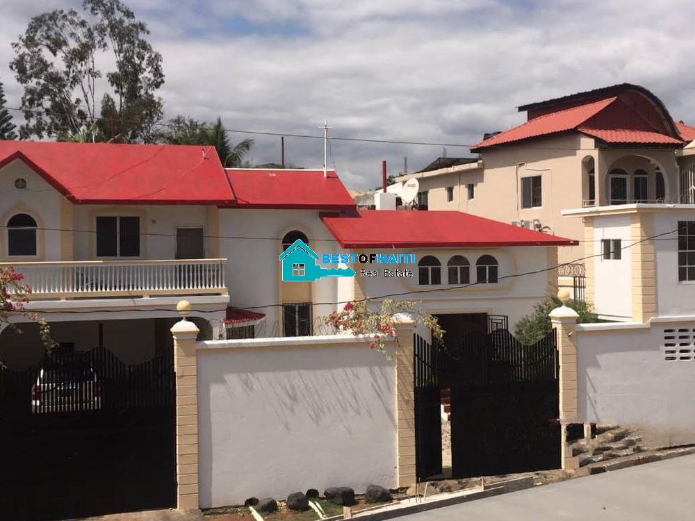 Cheap House for Sale in Cap-Haitian, Haiti - With Servant Quarter