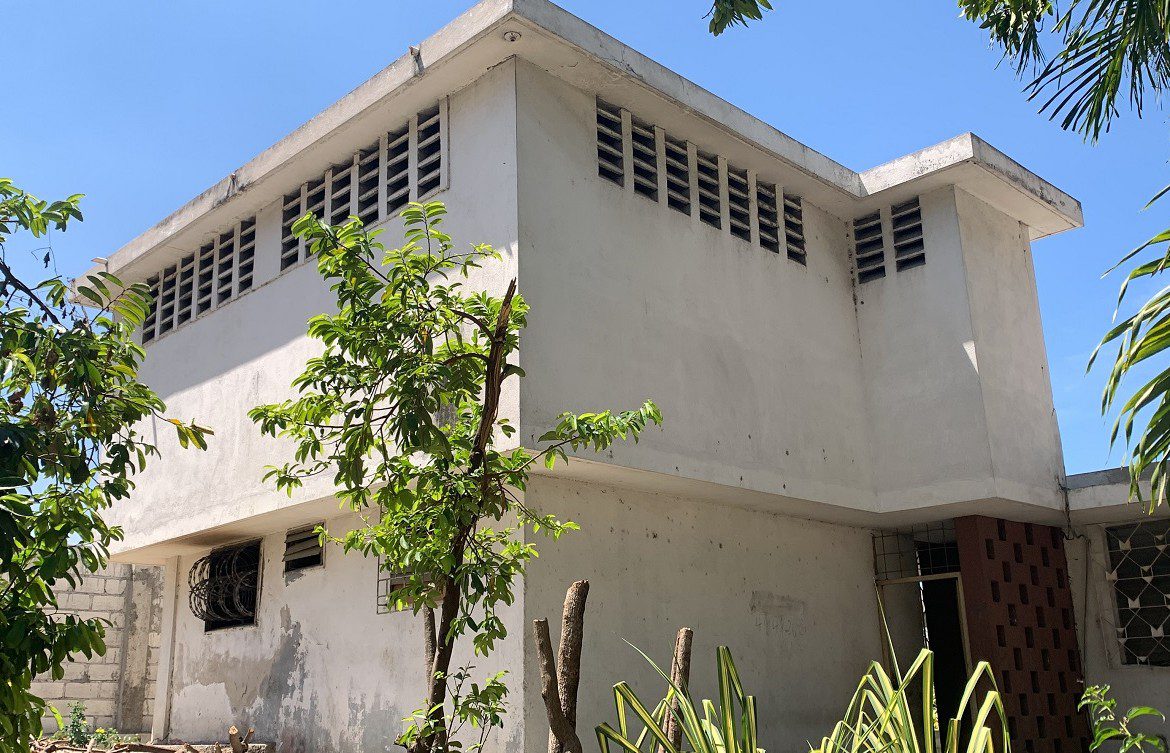 Commercial Property for Rent in Delmas 50, Port-au-Prince, Haiti