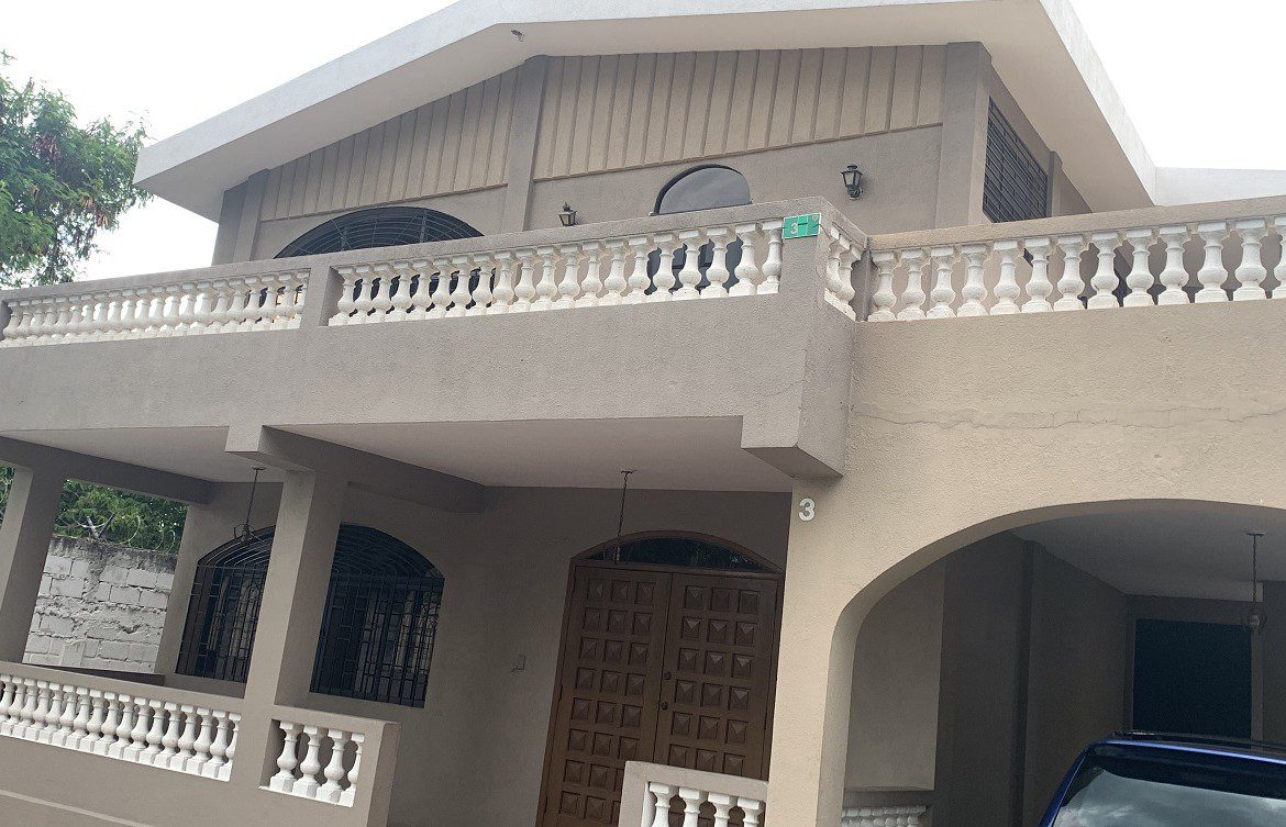 Spacious House for Sale in Delmas 31, Port-au-Prince, Haiti